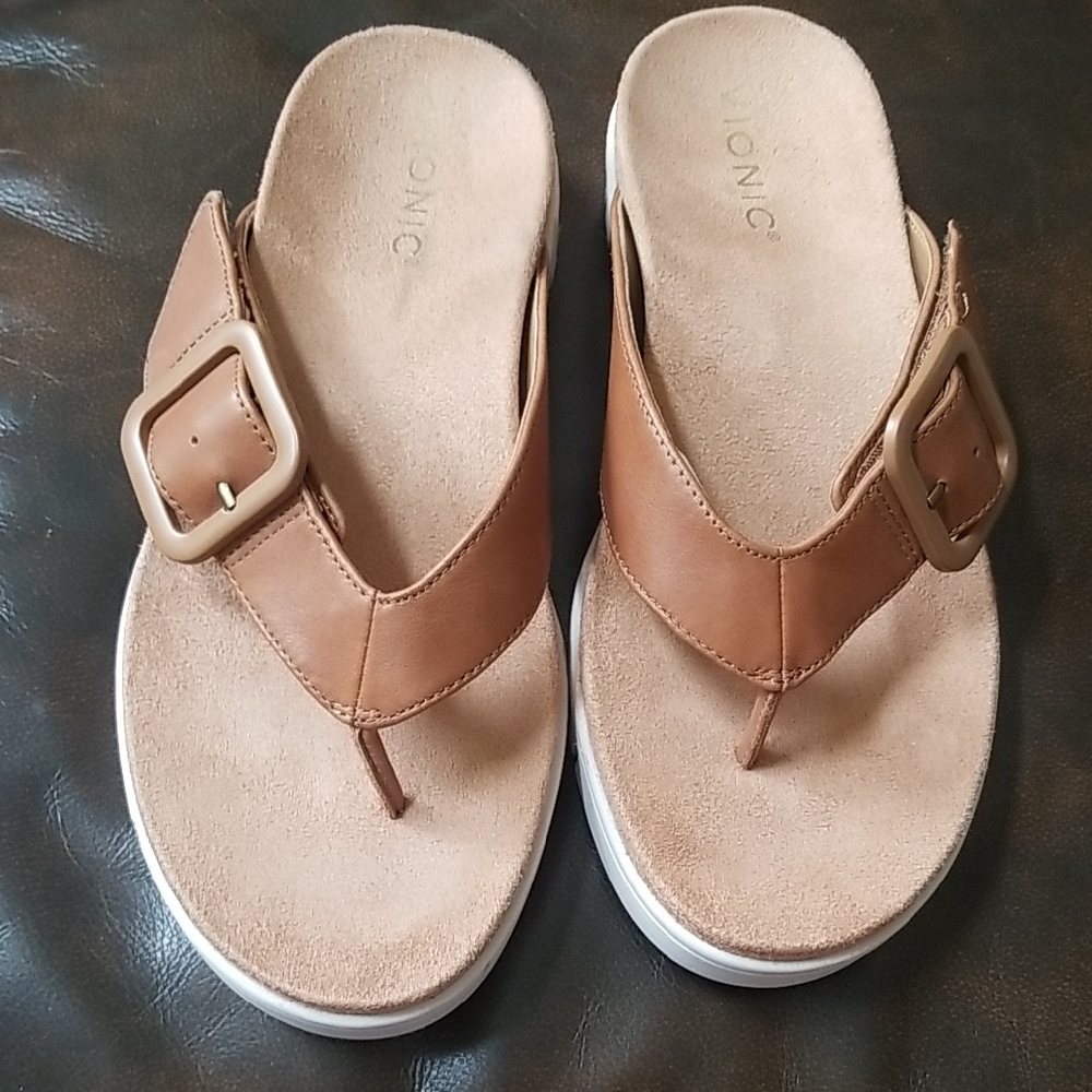 Vionic Women's Uptown Marin Sandal
